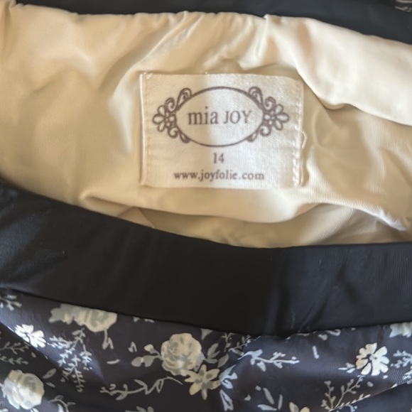 Adorable and super comfortable Joyfolie swim suit 2 piece size 14 (juniors) - Picture 3 of 7